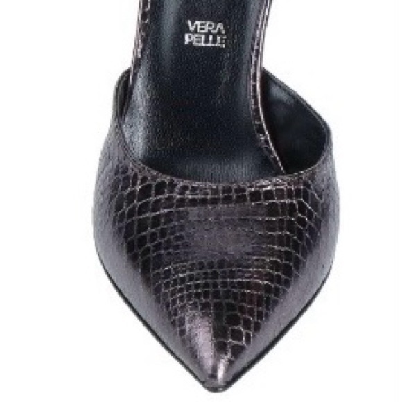 Smooth Snake look ankle strap heels. - Picture 7 of 16